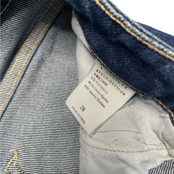 KANCAN Mom Fit Jean Shorts Size 28 with 5" inseam - Picture 6 of 6